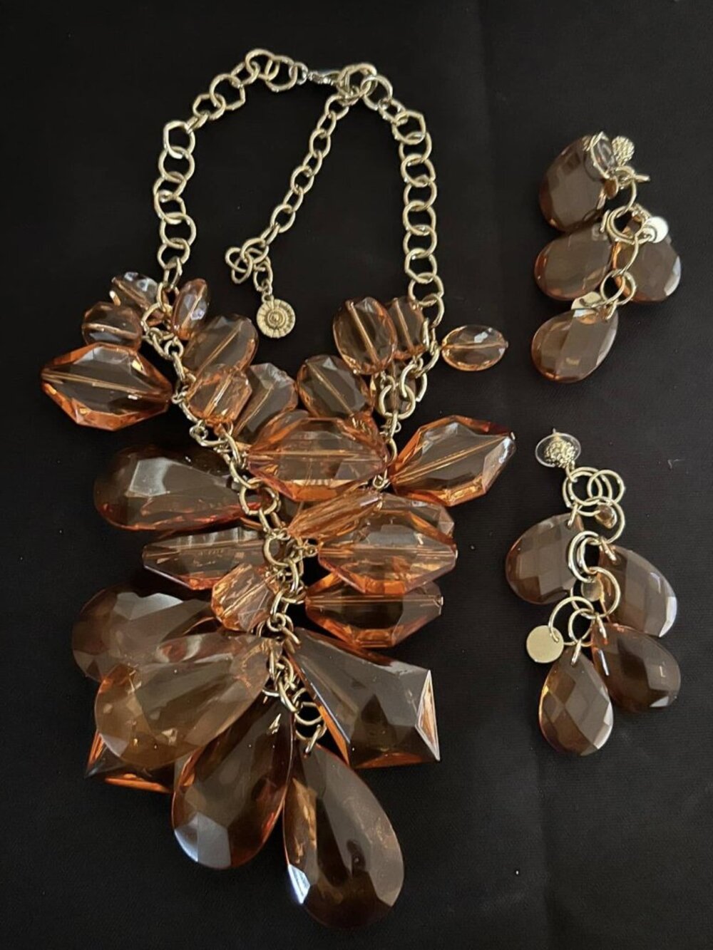Amber-toned,Stylish Glass-beaded Necklace and Earring Set